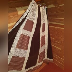 70s Vintage Cottagecore Carefree Fashions Elegant Brown and Cream Lace Skirt
